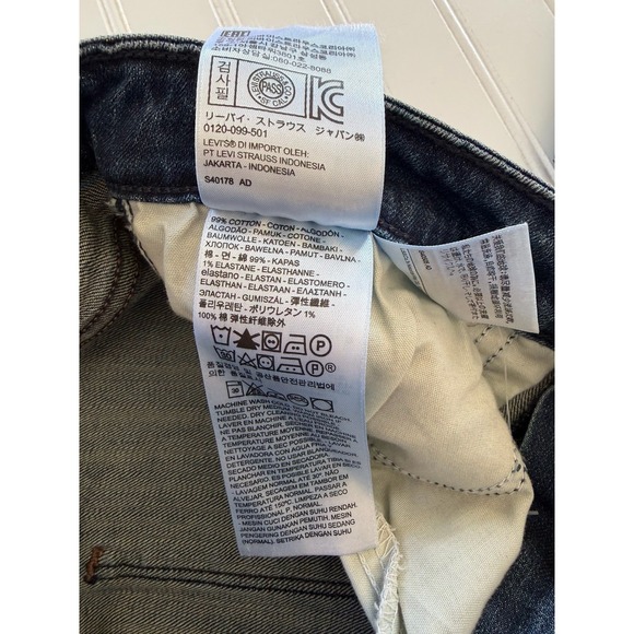 Levi's Mid Rise Skinny Women's Jeans 8M 29x32 NWT Medium Wash Stretch - Picture 2 of 11